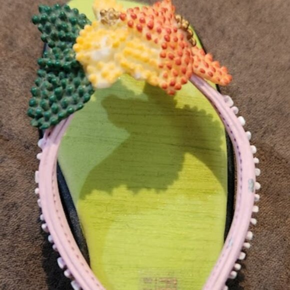 Brave Warrior and Aloha, Just the right shoe figiures - Picture 5 of 6